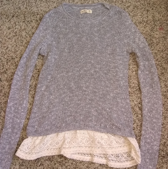 Hollister Sweater - Picture 1 of 2